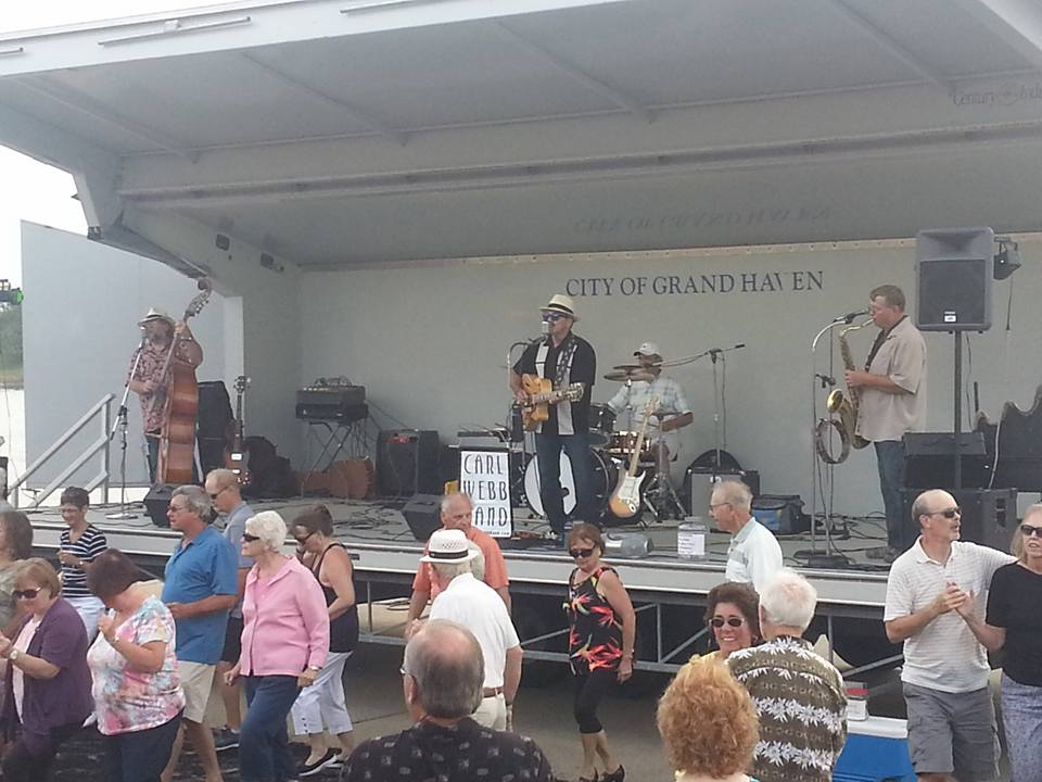 image-699259-Dancin_on_the_grand.jpg
